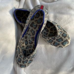 Rothy’s grey cheetah flat